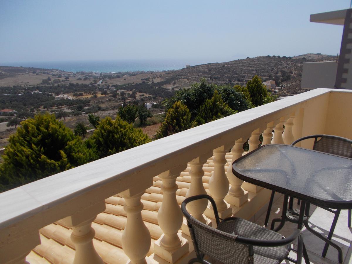 Knossos Apartments Каламакі Екстер'єр фото
