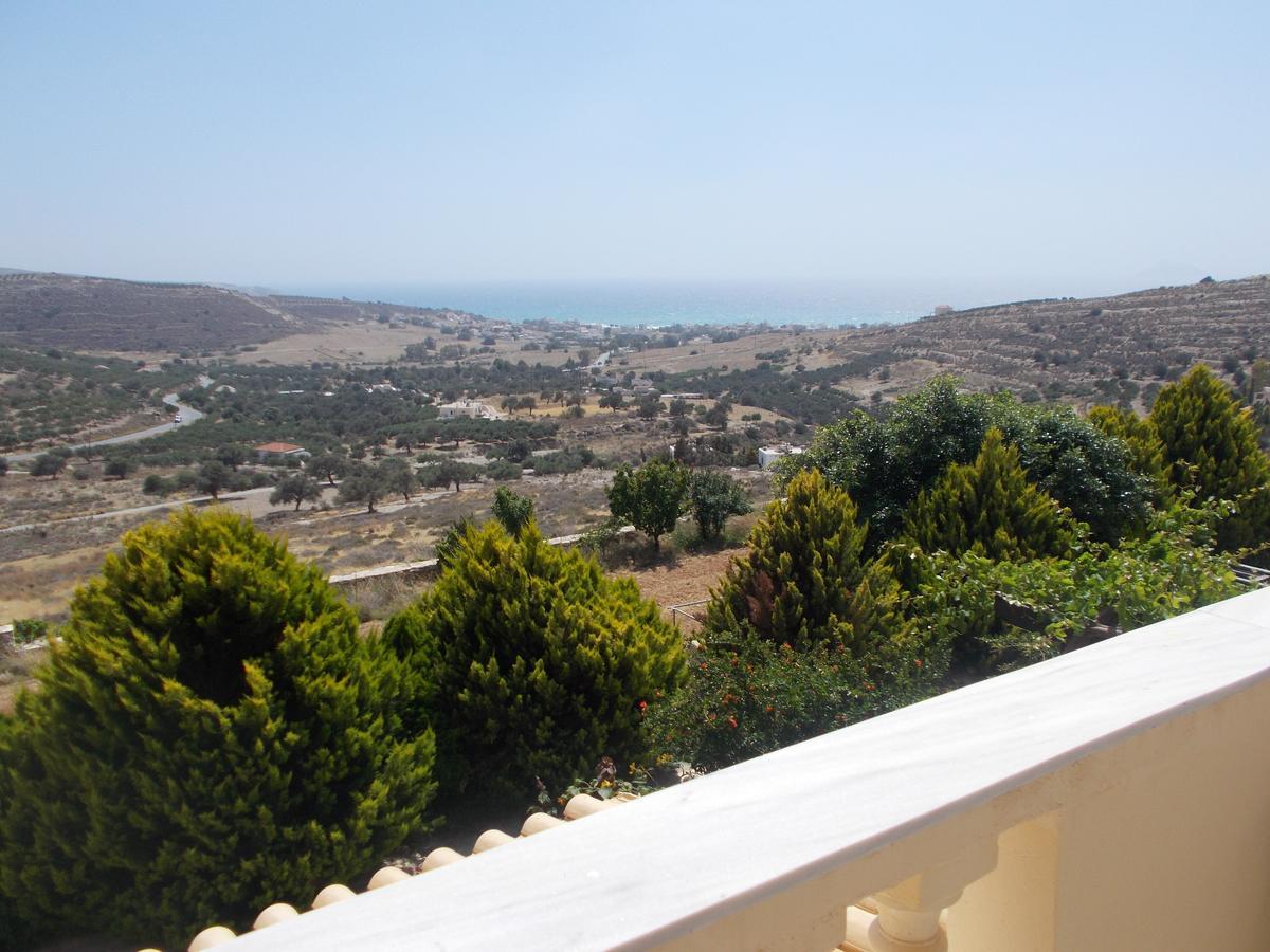 Knossos Apartments Каламакі Екстер'єр фото